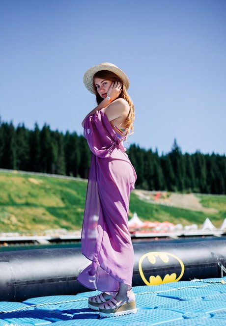 Umbird pornstar naked pic