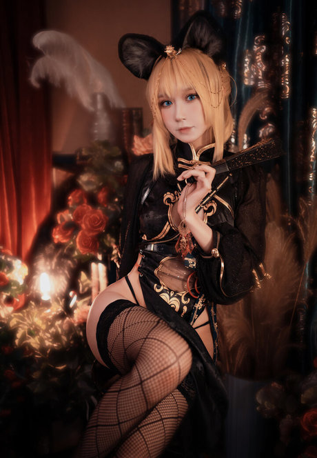 Abaoyeshitunia model adult images