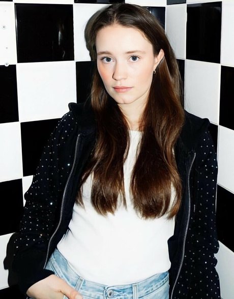 Sigrid best actress pictures