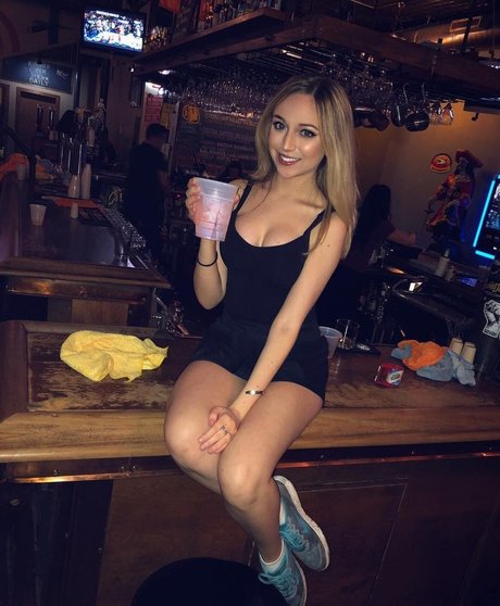 Ellie Schnitt nudes actress archive