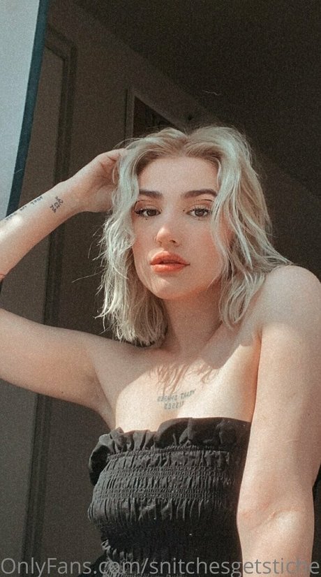 snitchesgetstiches star high quality photo