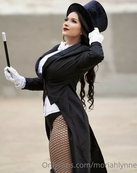 Moriah Lynne art actress pic