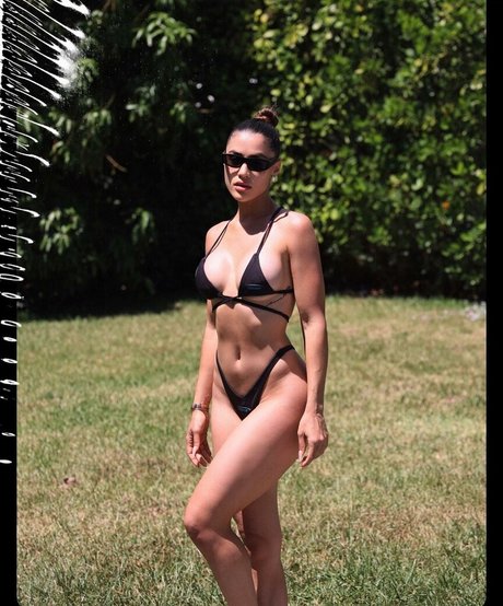 Alexia Inguanzo best model img