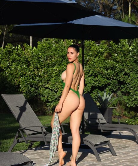 Alexia Inguanzo star best photo