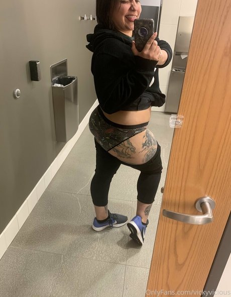 vickyvicious pornstar nude photos