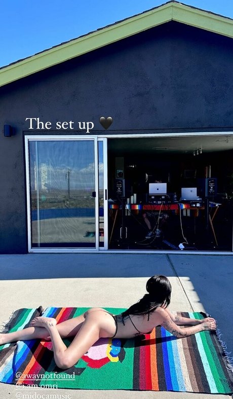 DeathbyRomy porn model pic