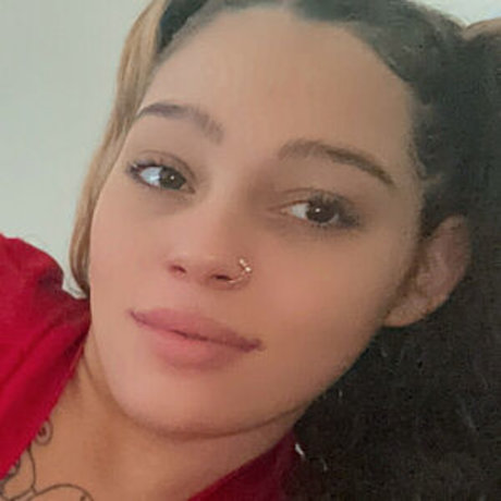 Sapphire storm model hot pictures