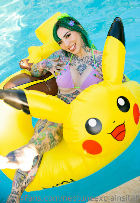 neptuneexplainsitall pornstar photo