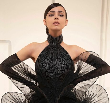 Sofia Carson hd model pictures