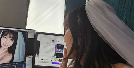 sooflower sexy model pics