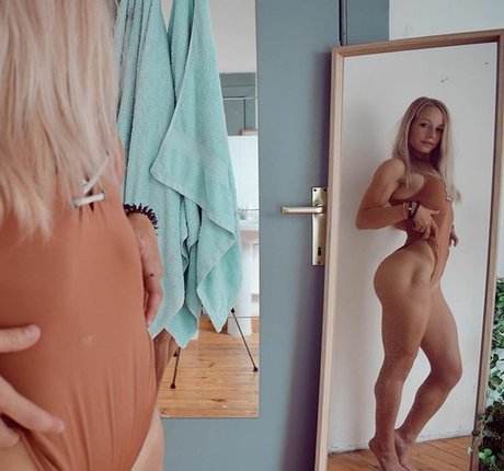 Aline Dessine naked actress pictures