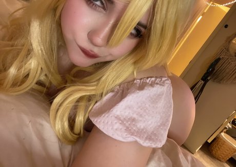 Moyumii model best pic