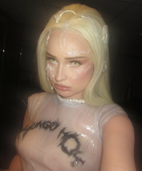 Kim Petras pornstar art picture