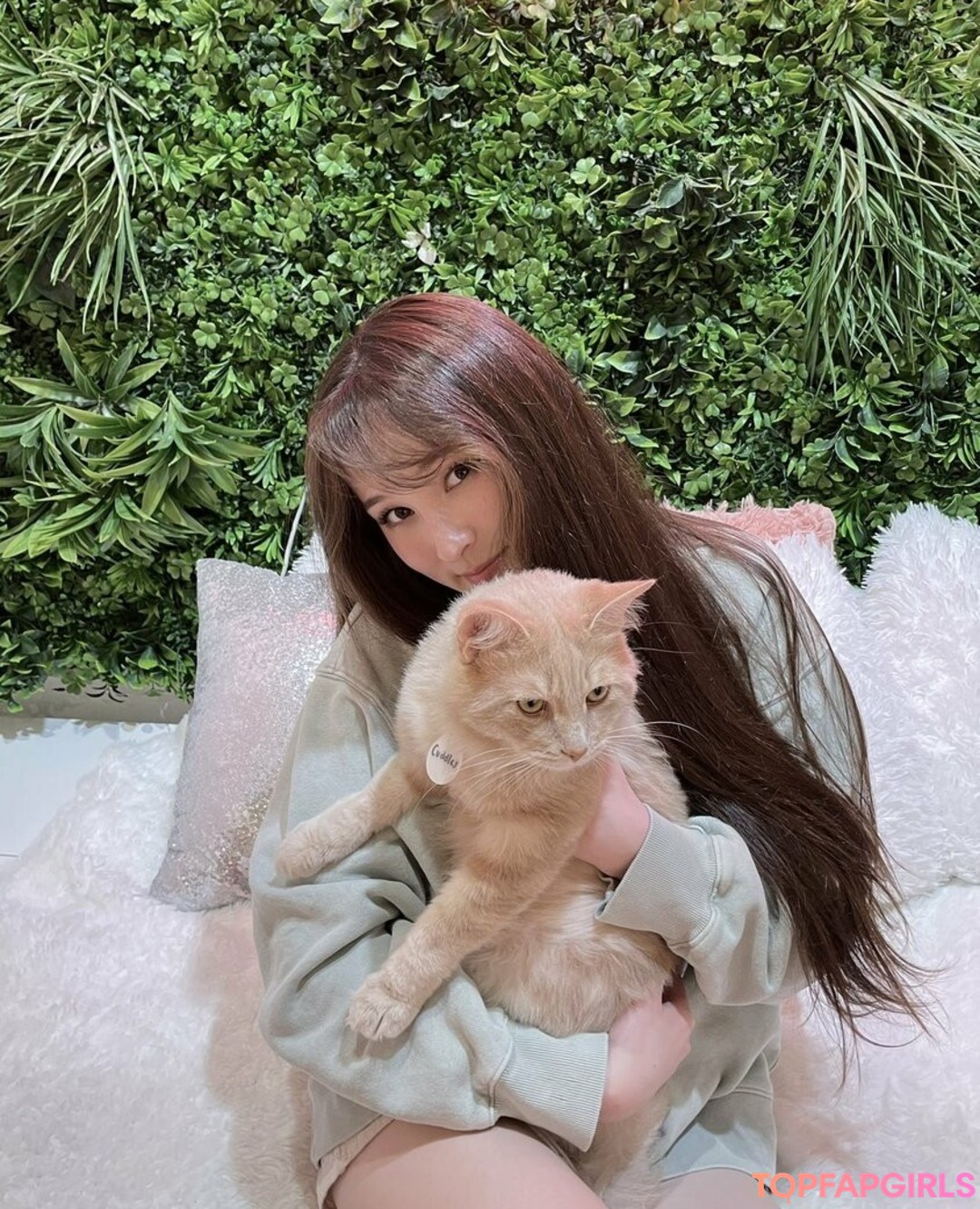 Tinakitten model pretty img