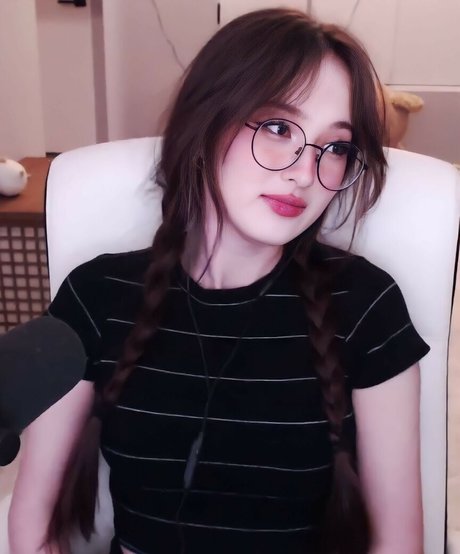 Tinakitten star hot pic