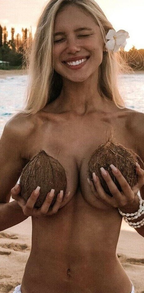 Sara Hardel beautiful model archive