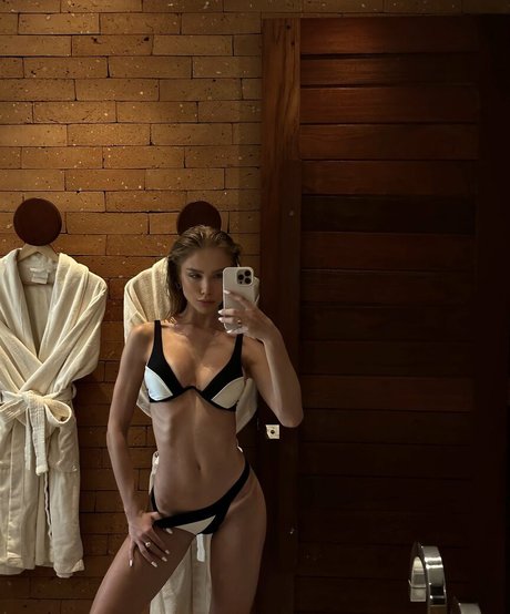 Sara Hardel model high quality pictures