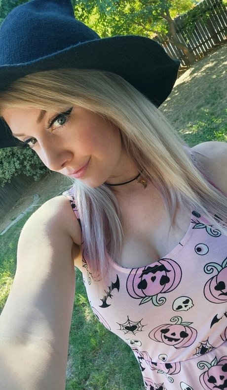 sparklestache star exclusive gallery