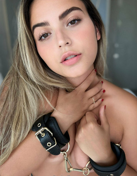 Ariana Van X high quality actress galleries