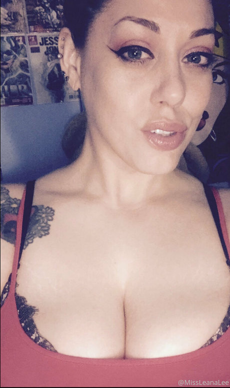 missleanalee naked star galleries