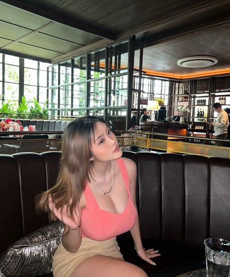 shemale milf onlyfans sexy xxx picture