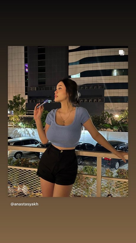 Anastasya Khosasih nice model gallery