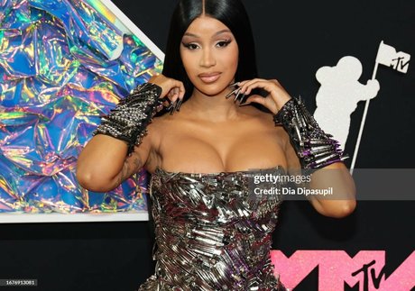 Cardi B star pretty pics