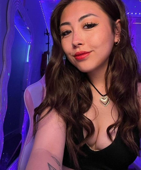 Angelic Lofi ASMR star beautiful photos