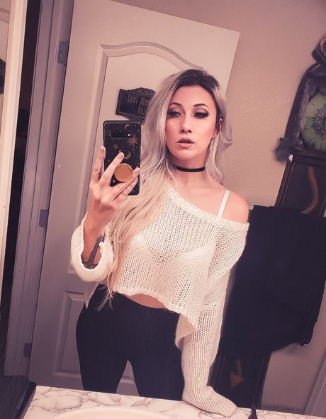 Lindsay Elyse pornographic actress img