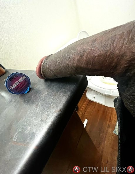 officialotwlilsixx model perfect gallery