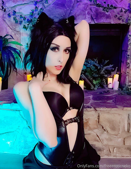 freeeroticneko star exclusive pictures