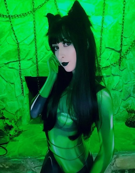 freeeroticneko nudes star pics