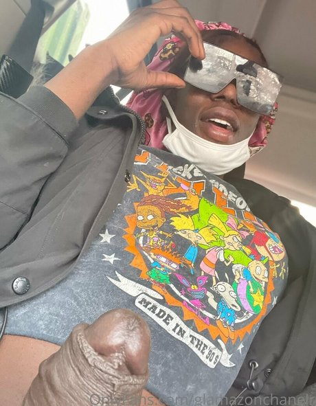 glamazonchanelr nudes model img