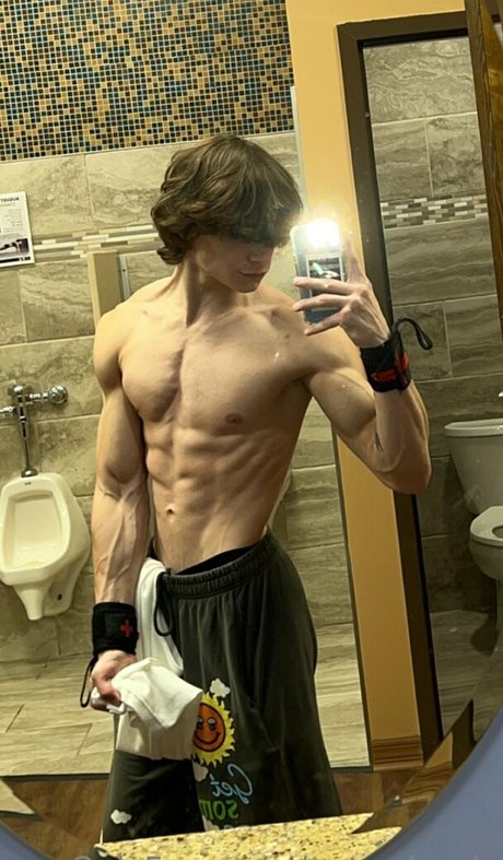 nate shreds nudes actress pic