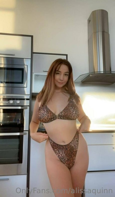 alissaquinn exclusive star img