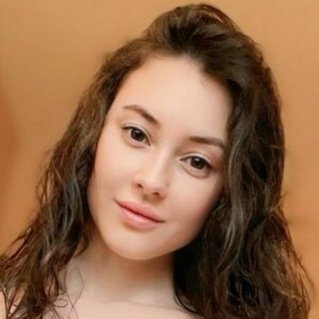 Fiona Allison hot star photos