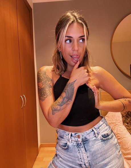 lanamonroexo nude model image