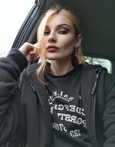 lida bond high quality pornstar archive