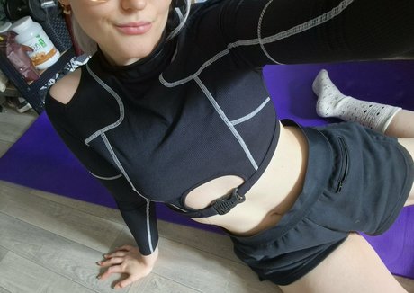 lenathegarbagecan star naked photos