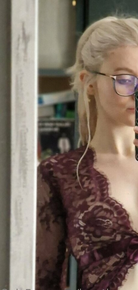 lenathegarbagecan exclusive pornstar picture