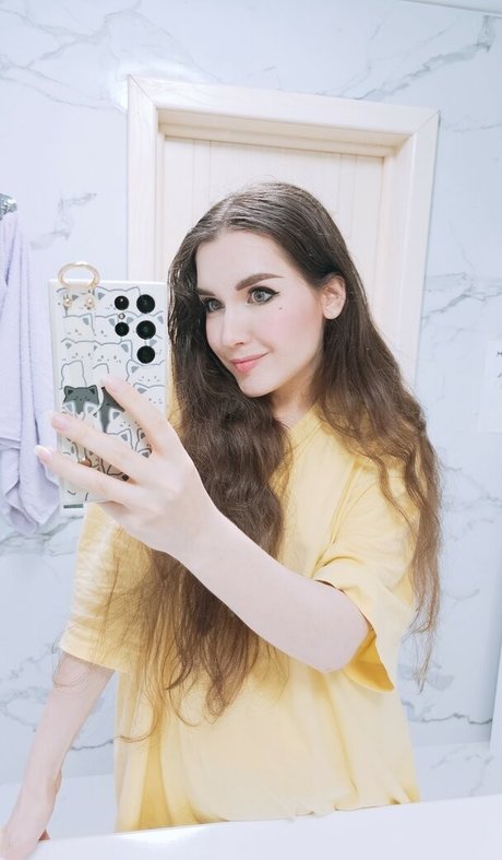 KittyKlaw ASMR hot star images