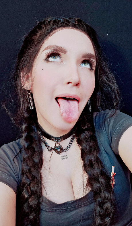 KittyKlaw ASMR hot star pictures