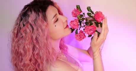 KittyKlaw ASMR pornographic star archive