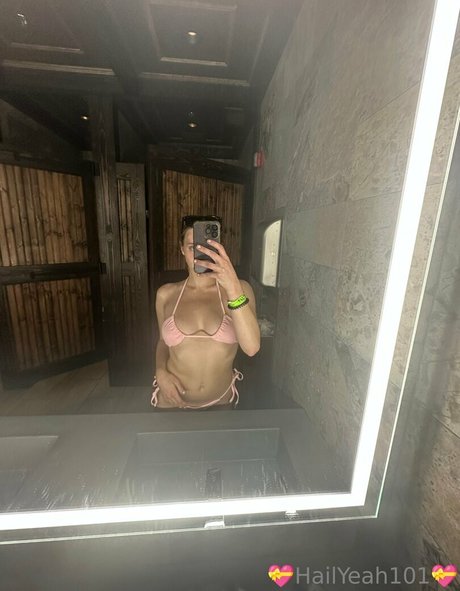 hailyeah101 sex model photo