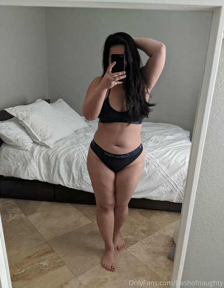 dashofnaughty Profile pic