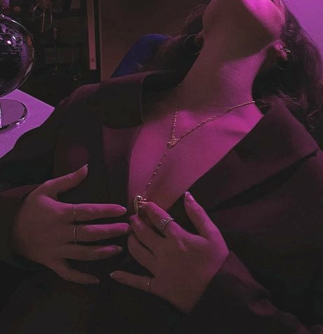 Paige Evans star nudes gallery