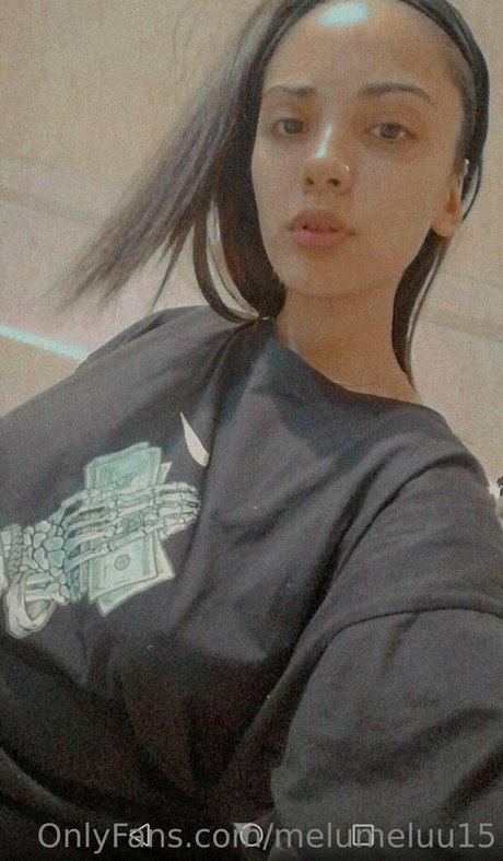 melumeluu15 exclusive star img