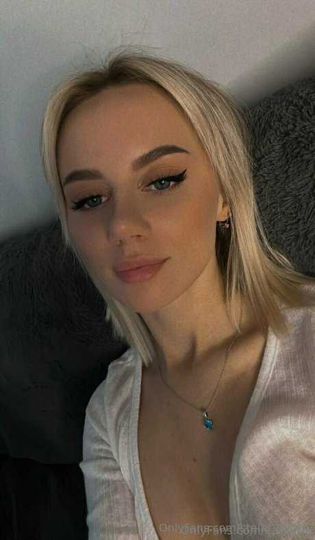 stella mkrtn nice pornstar pictures