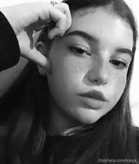 valya_ pornstar nude galleries