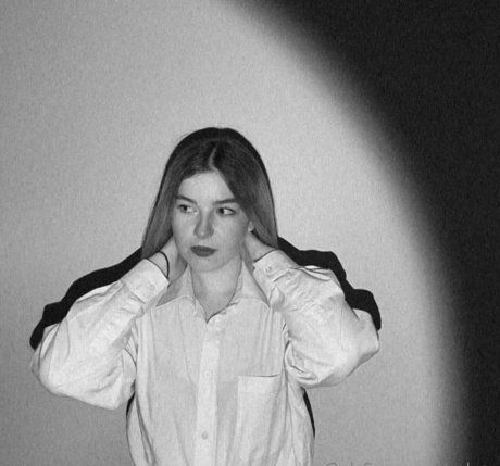 valya_ high quality model image